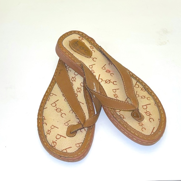 Born Concept | Flip Flop Sandals - Picture 4 of 9